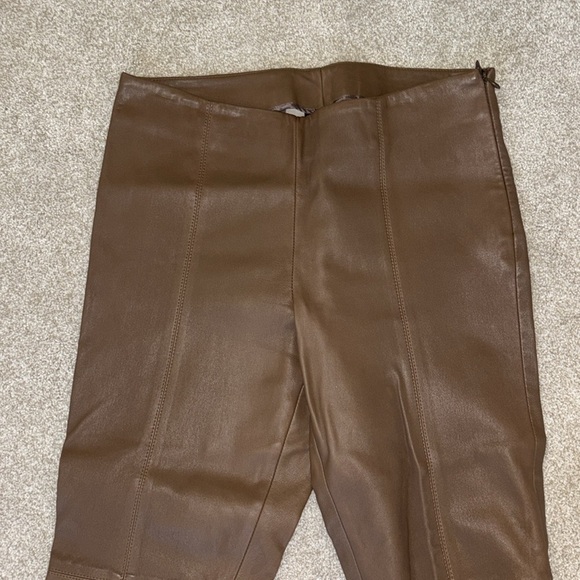 Gorgeous AKRIS leather pants/leggings size 8 - Picture 2 of 9